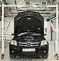 Dieser GLK ist mit on-board RFID-Technik ausgerüstet und kann jederzeit und an jedem Ort 130 in ihm verbaute Teile selbst über installierte Antennen und Reader identifizieren und das Ergebnis über WLAN mit dem Dokumentationssystem abgleichen. 